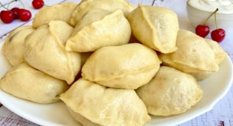 Мои вареники всегда пышные и мягкие, даже на следующий день! Вареники на пару с вишней!