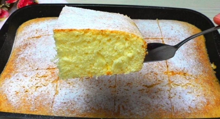 Пеку для внуков. Горячий молочный пирог: простой рецепт ароматного бисквита!