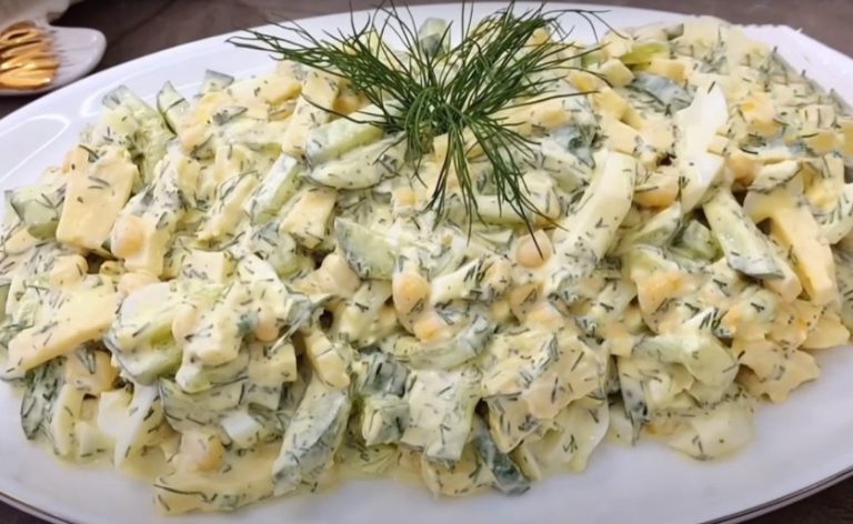 Всего 4 ингредиента в составе. Мой ходовой салат: отлично сочетается с любыми закусками и гарнирами!