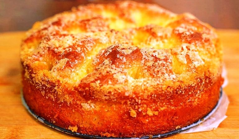 Мягкий как пух, сахарный пирог! Бабушке нравится больше, чем торт!