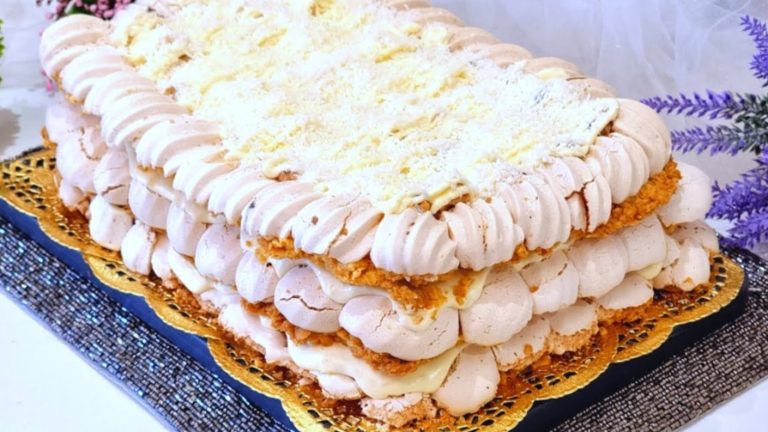 Торт Мишутка: нежный, мягкий и пропитанный! Все соседи благодарят за рецепт этого десерта.