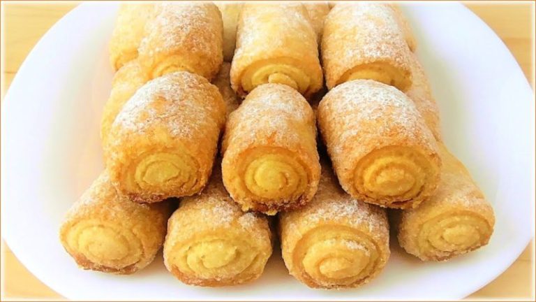 Простой и быстрый рецепт вкусного печенья – «Сахарные трубочки»!