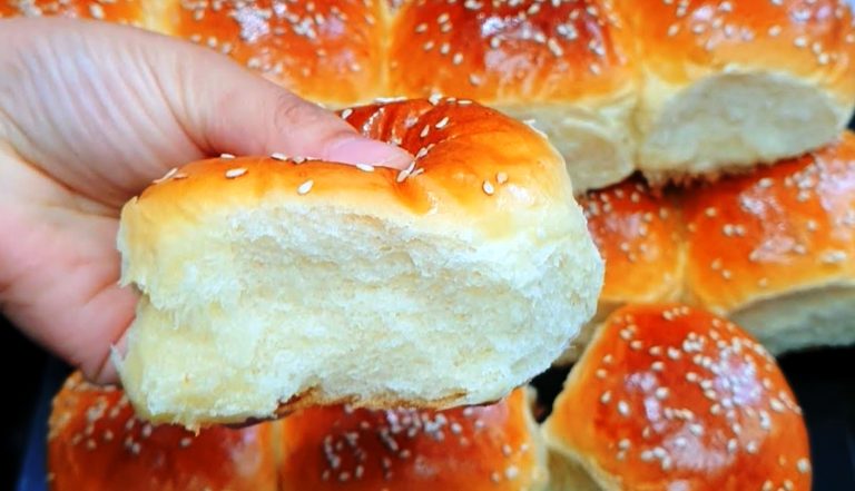 Булочки, как пух: просто добавьте уксус 9%. Спасибо бабушке за рецепт!