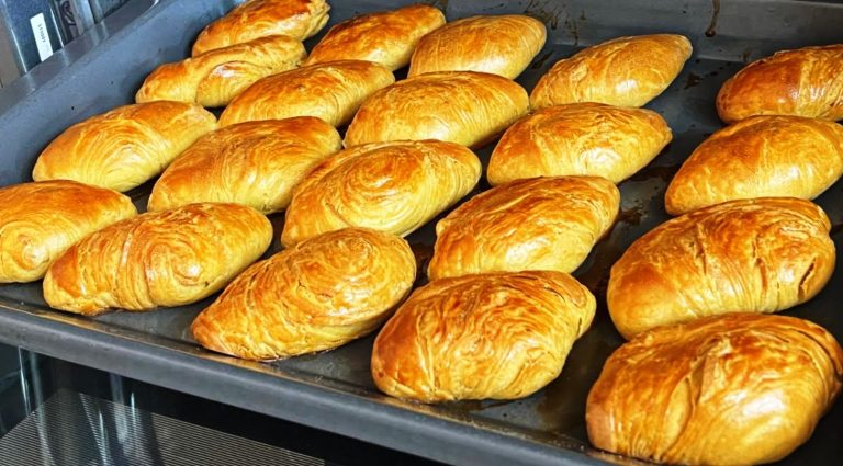 Возьмите 2 яйца и 3 стакана муки. Бесподобная выпечка на праздничный стол!