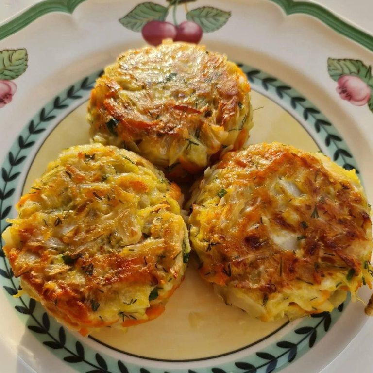 Капустные котлеты! Я очень часто готовлю эти котлетки, особенно когда не знаю чего хочу.