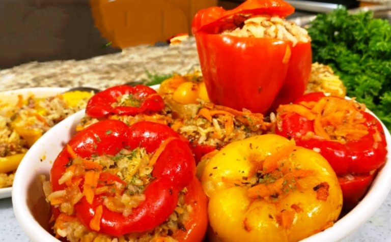 Фаршированные перцы с сочной начинкой. Каждую осень готовлю только их: вся семья в восторге!