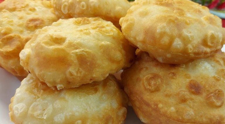 Вот что надо готовить летом. Быстрые пирожки без духовки и возни: просто и вкусно!