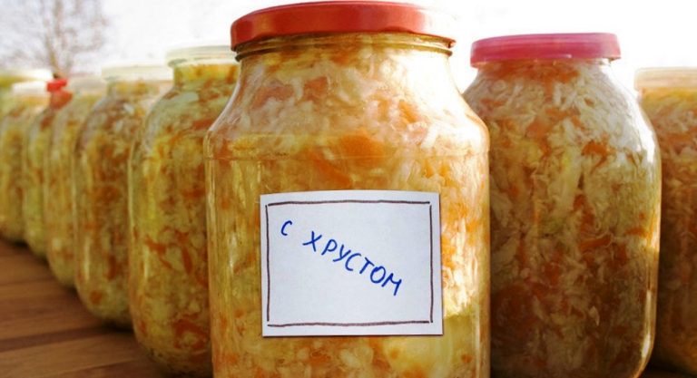 Как квасить капусту. Капуста получается хрустящая, ароматная, со вкусом моченых яблок!