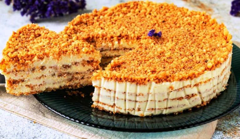 Духовка не понадобится. Торт за 15 минут на сковороде: без печенья!