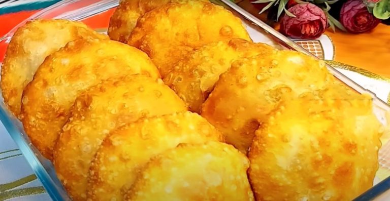 Беляши с нежной и сочной начинкой за 10 минут. Муж съедает по 10 штук и не поправляется!