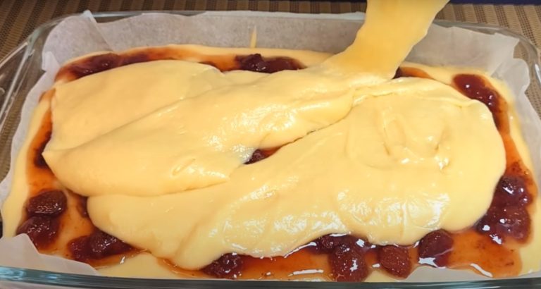 Мама научила и торта не надо. За копейки: в 2 раза вкуснее, чем обычные пироги!