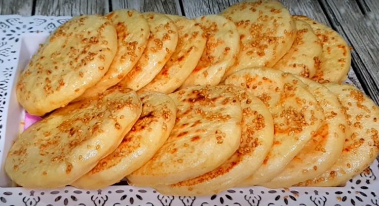 Фирменная турецкая лепешка за 10 минут. Хозяйка турчанка поделилась рецептом!