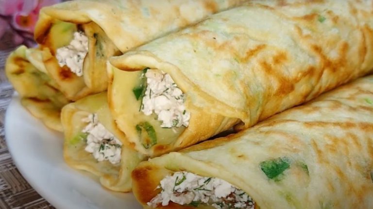 Завтрак из кабачков. Необыкновенные блинчики из кабачков: блины из кабачков с начинкой!