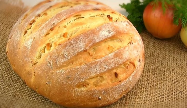 Домашний луковый хлеб: ничего вкуснее вы еще не пробовали!