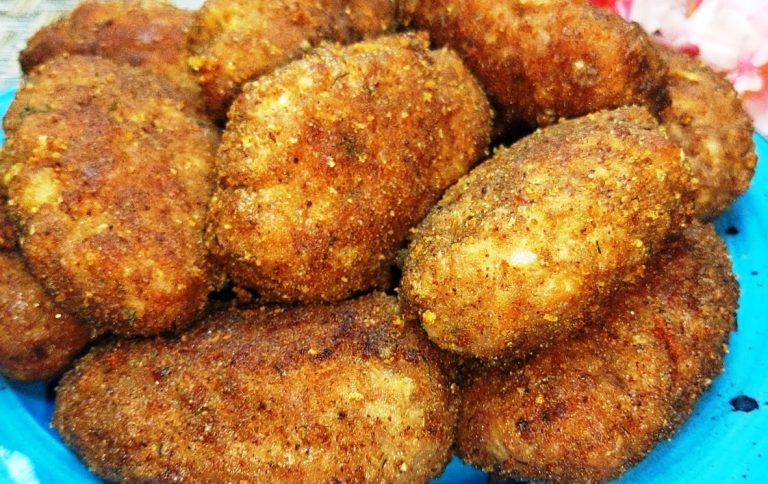 Вся семья в восторге от этих котлет. Зразы с начинкой: получаются очень вкусные и сочные!