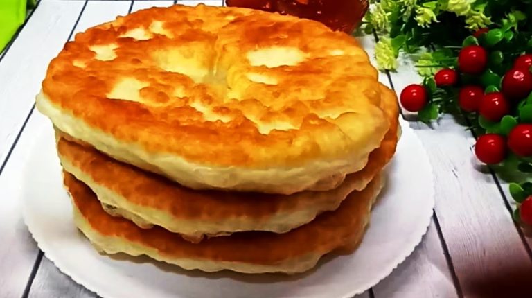 Жареные лепешки на сковороде. Замена хлебу на скорую руку!