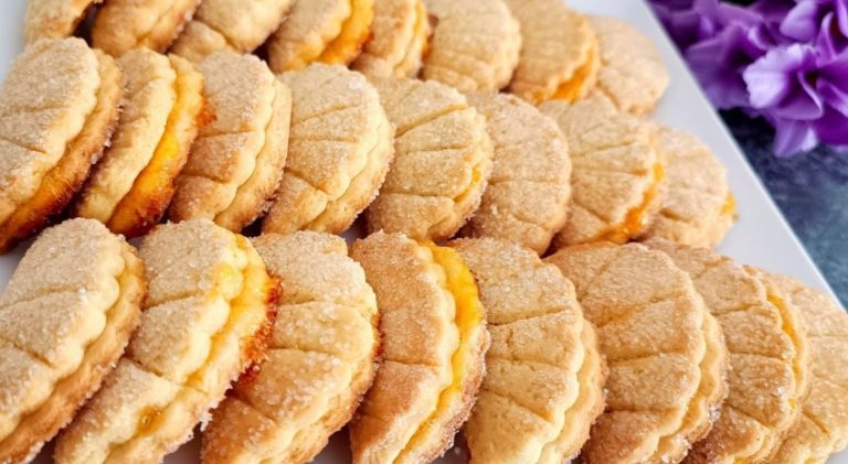 Печенье мягкое, ароматное и аппетитное. Быстрый десерт: простой рецепт!