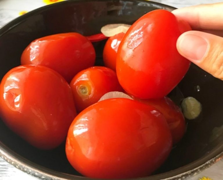 Помидоры, которые обожают все мои родственники. Пятый год не расстаюсь с маринадом!