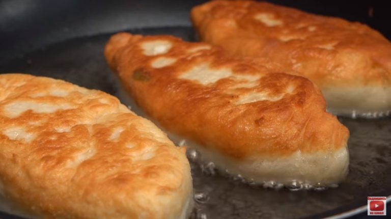 Не жду, когда поднимется тесто, сразу готовлю. Пышные, как пух: моментальные пирожки!