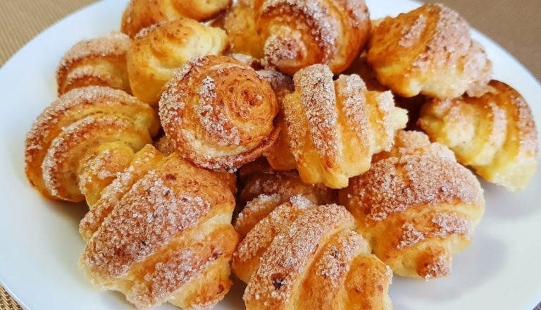Творожные рогалики. Вкус детства: готовятся легко и просто, а результат всегда радует!