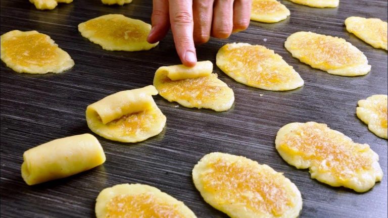 Рецепт трубочек с карамельно-яблочной начинкой!