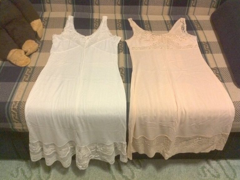 Комбинация. Зачем женщины из СССР её носили и что с ней стало теперь!