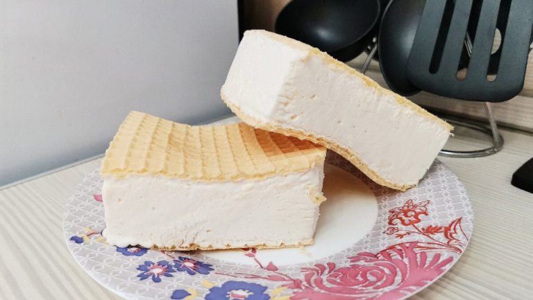 Всё лето готовлю мороженое «Пломбир» из 2-х ингредиентов за 5 минут и без мороженицы. Покупное больше не захотите. Делюсь рецептом!