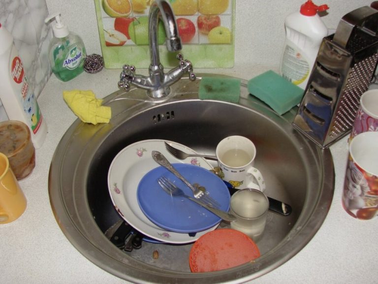 Плохую хозяйку я «вычисляю» просто и легко, когда прихожу в гости. Обращаю внимание на 6 вещей