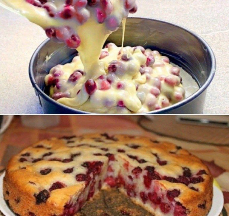 Пышный и влажный молочный пирог с ягодами, а готовится легко и просто