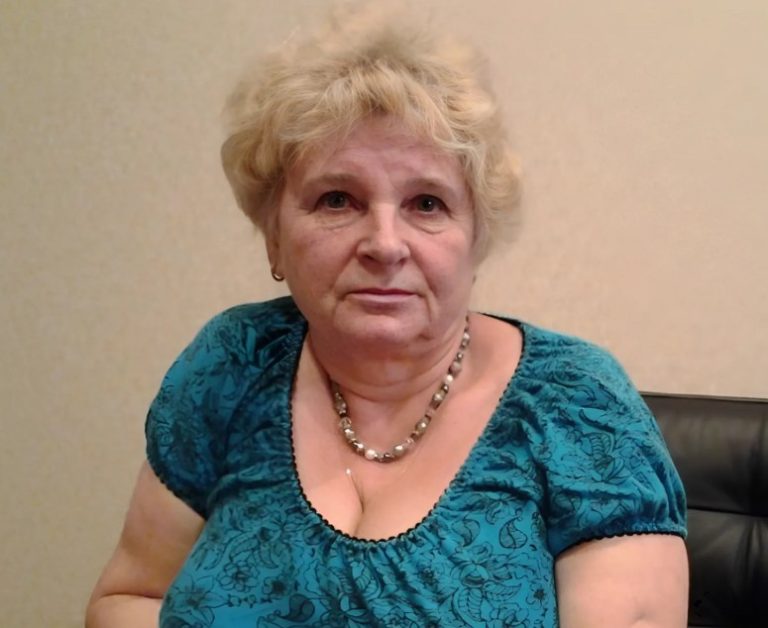 На старости лет дети вспомнили, что у них есть мама, но я никогда не забуду как они со мной поступили