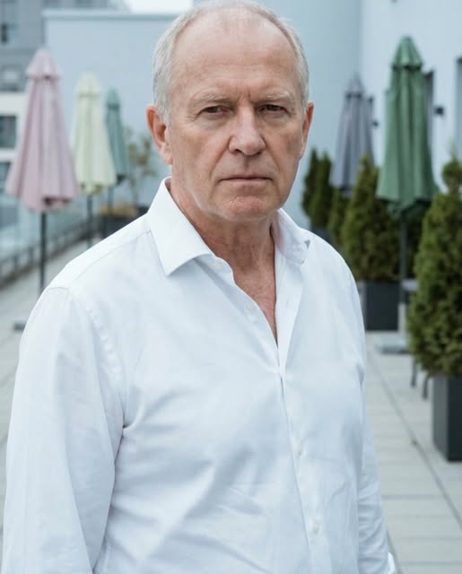 «Ты постарела, а я всё ещё орёл», — заявил мой муж, 58 лет, за ужином. Вот что я сделала дальше…