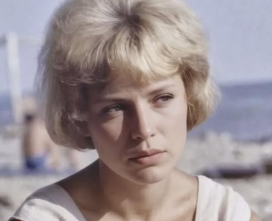 Он называл её своей волшебной подстилкой на пути в шоколадную жизнь, пока она не услышала, как он хвастается этим в телефонной трубке